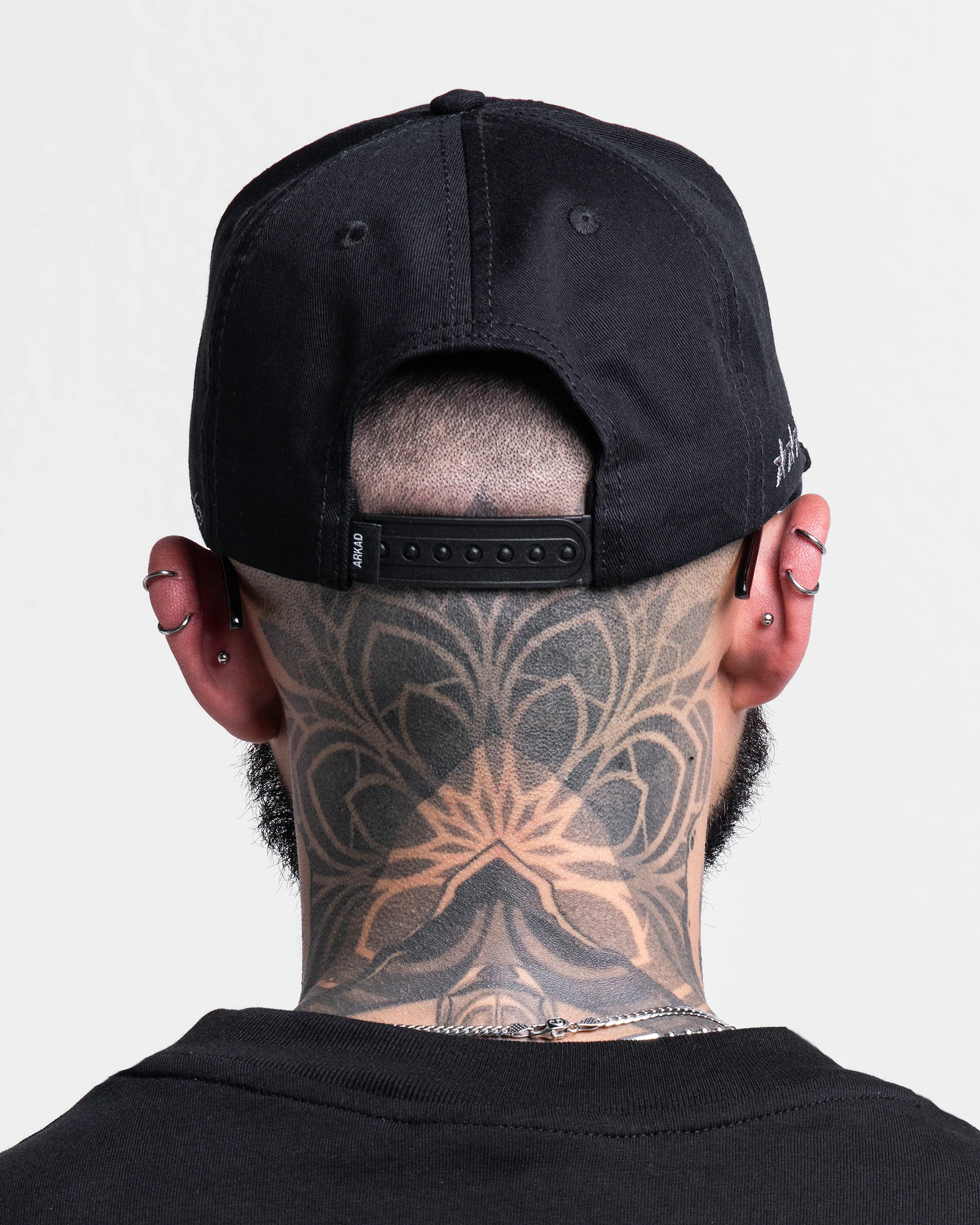 Gorra Cordón Negra Con Plateado Arkad Records - Image 7