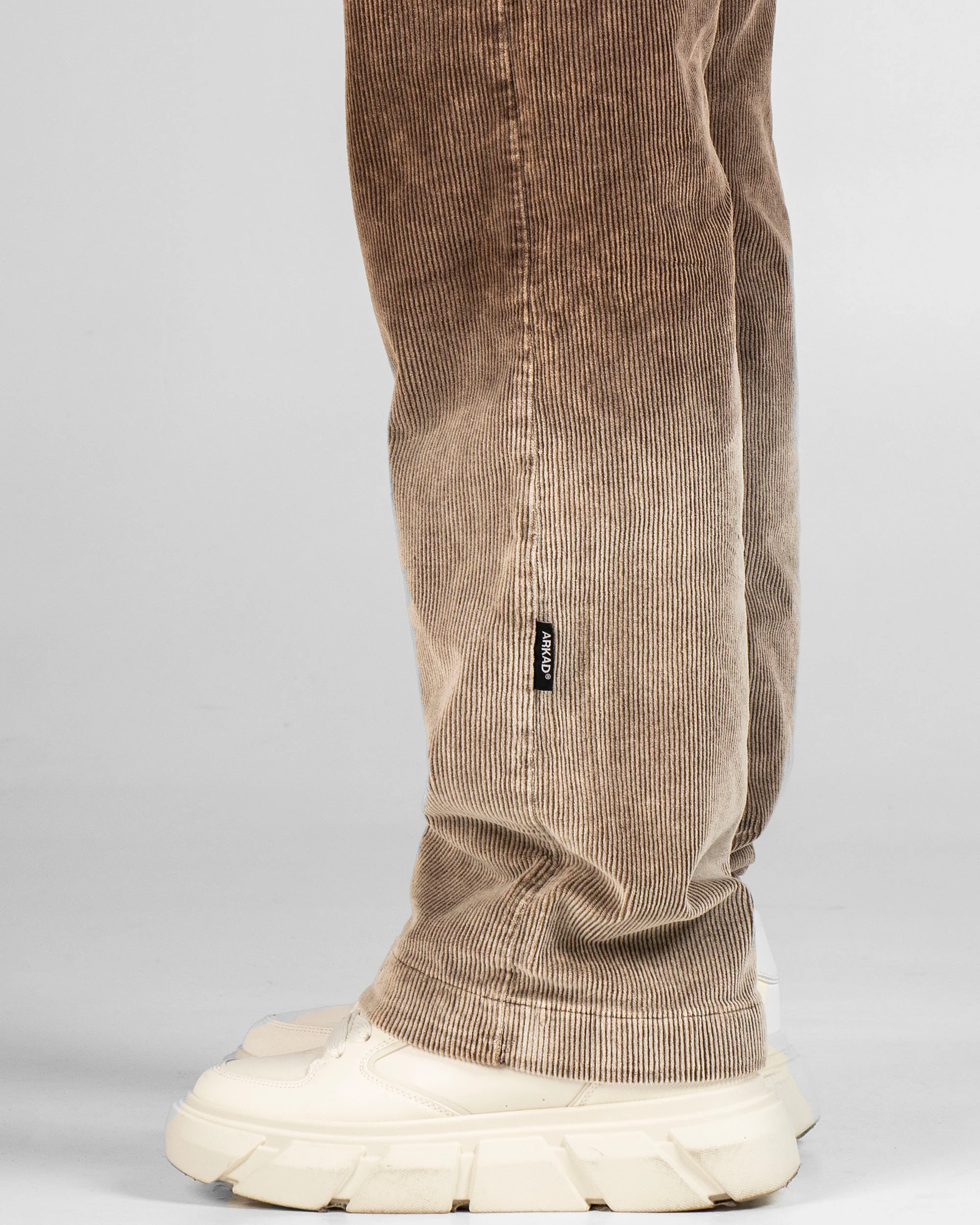 Pantalon Corduroy Degrade Cafe - Image 9