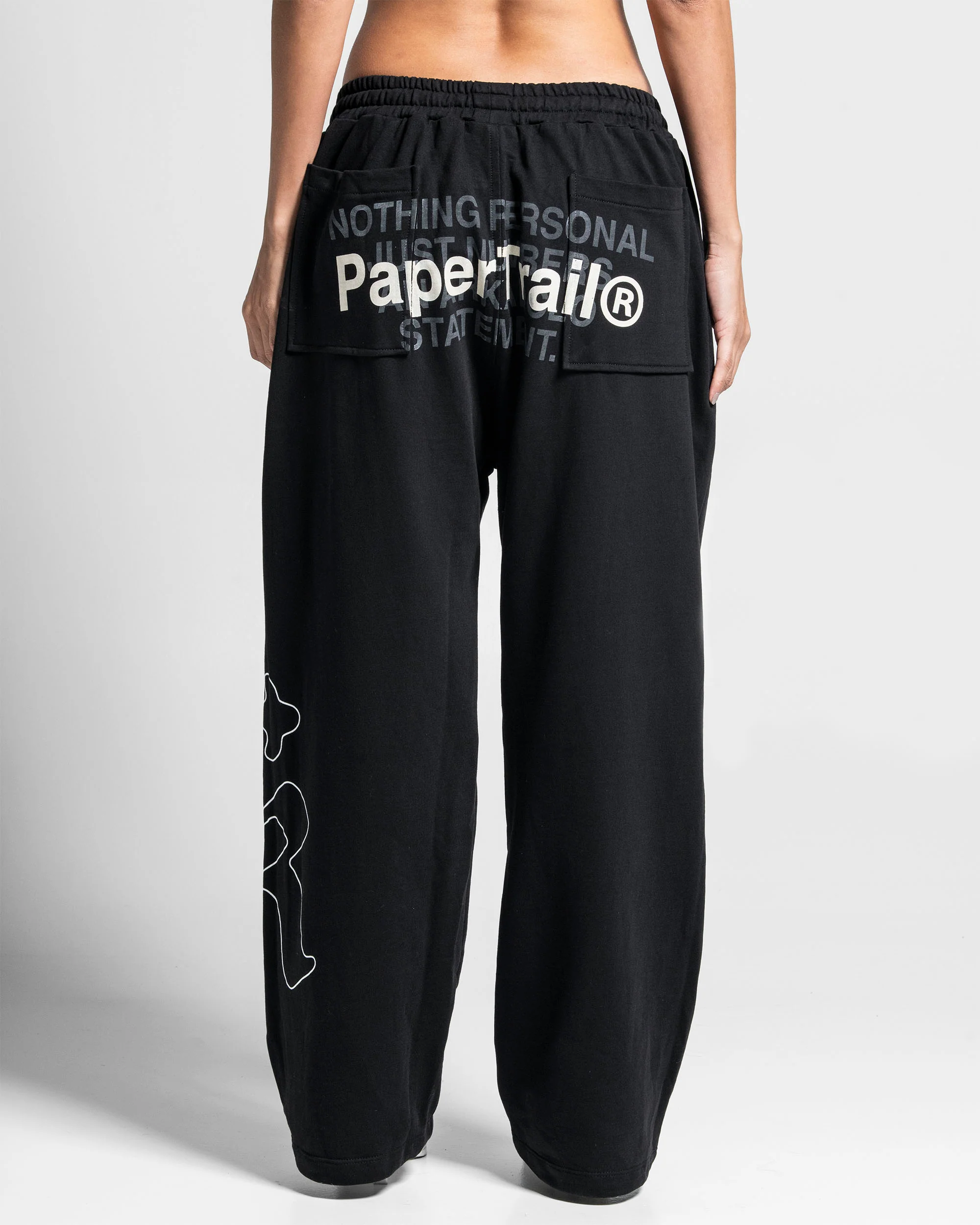 Sweatpant Paper Trail Negra - Unisex - Image 3