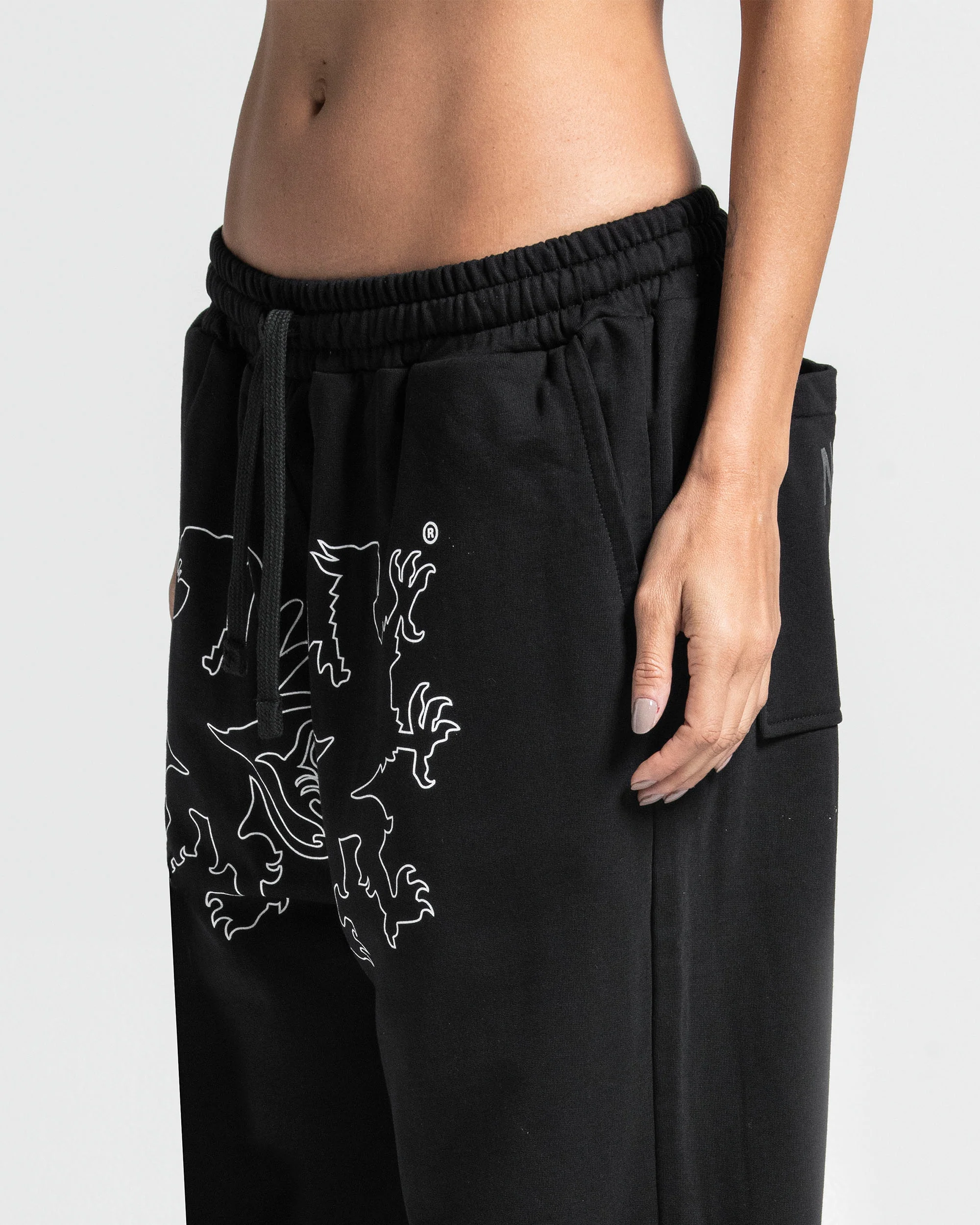 Sweatpant Paper Trail Negra - Unisex - Image 6