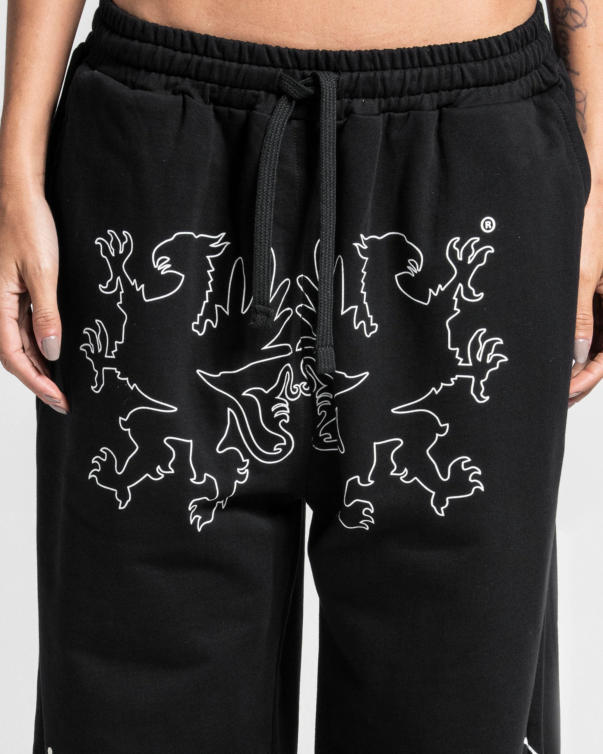Sweatpant Paper Trail Negra - Unisex - Image 9