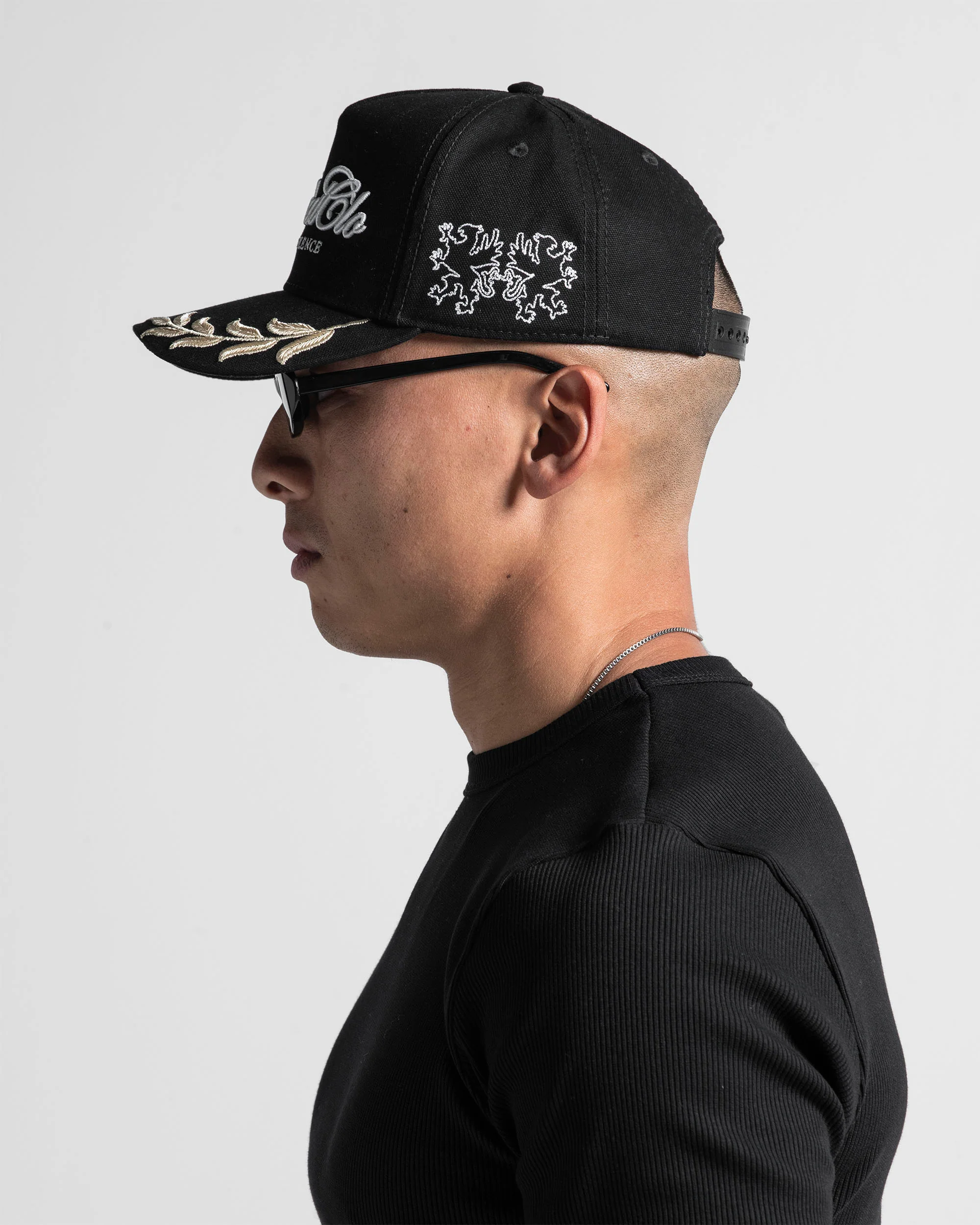 Trucker Cap Negra Move in Silence - Image 9