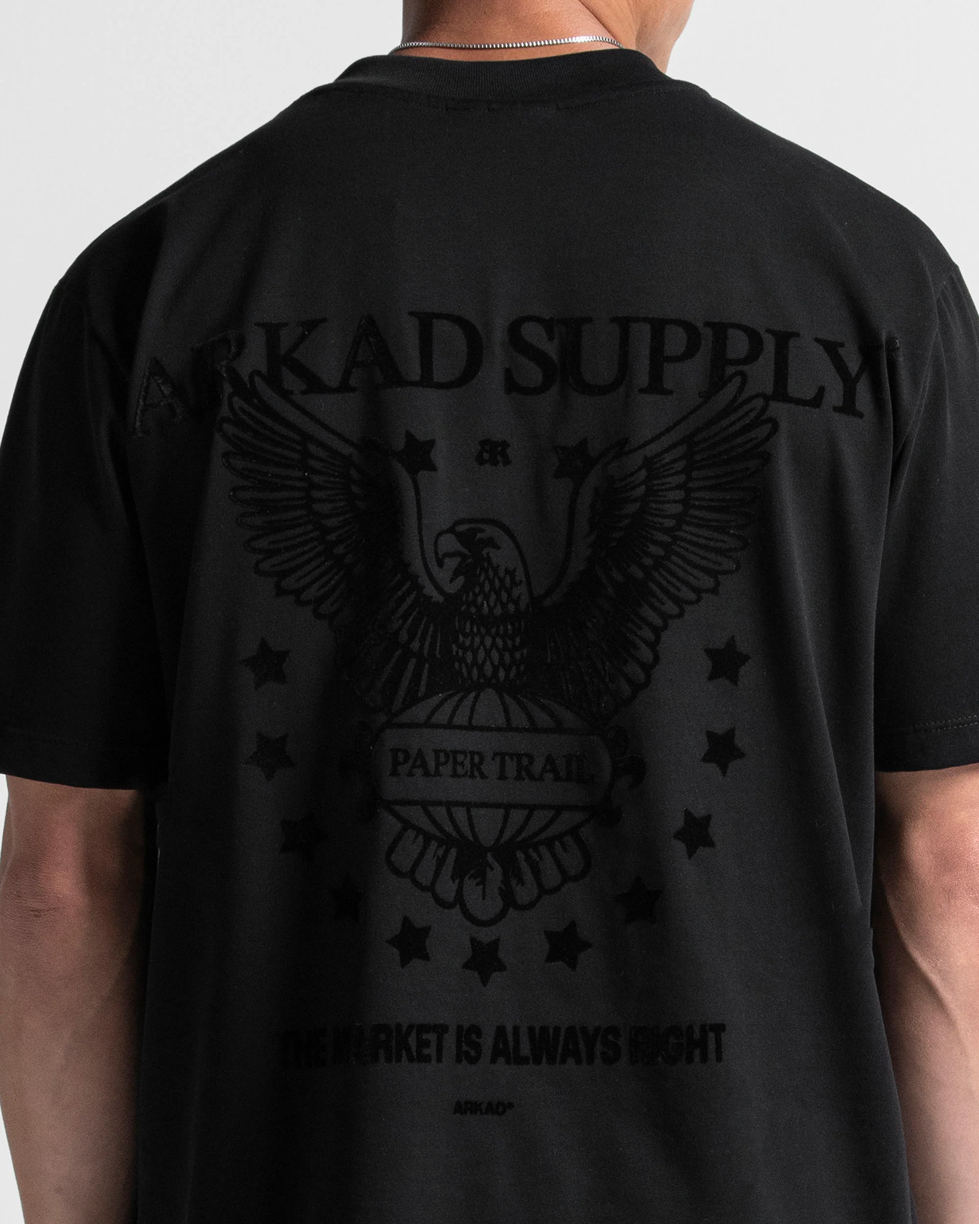 Tshirt Regular Fit Velvet Negra Paper Trail - Image 4